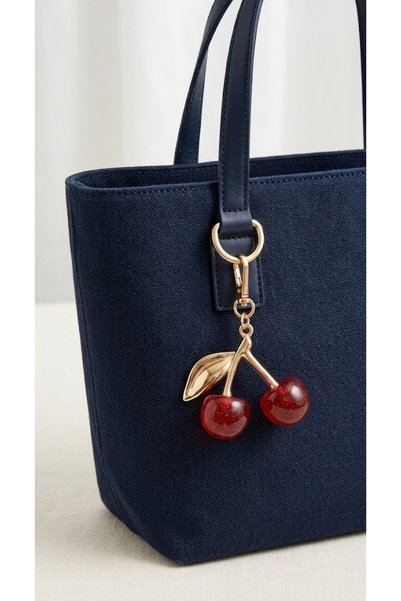 GenelTedarik Cherry Figured Keychain |   Bag Charm |   It Doesn'T Get Dark | ...
