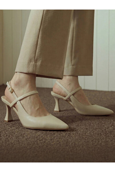 Pair-ie Tales By Styli Cream Pointed Toe Ankle Strap Pumps