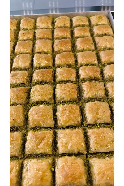 500 Gr Urfa külünçesi 500 Gr sade yağlı fıstıklı baklava