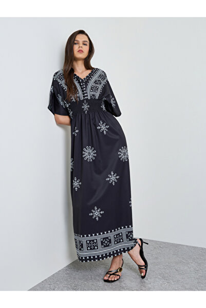Take Two By Styli Black Graphic Printed Batwing Sleeves Ruched Maxi Dress