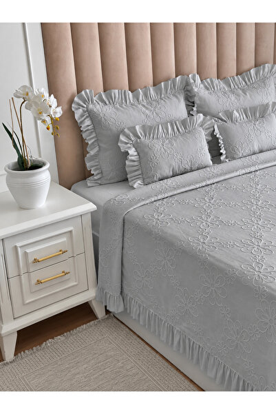 Jolie Maison Garden of Love Bedspread