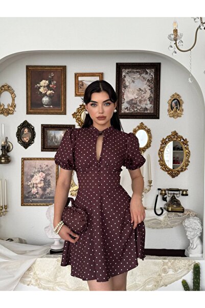 Moda Days فستان نسائي قصير من الساتان باللون البني مع ياقة عالية وأكمام بالون...