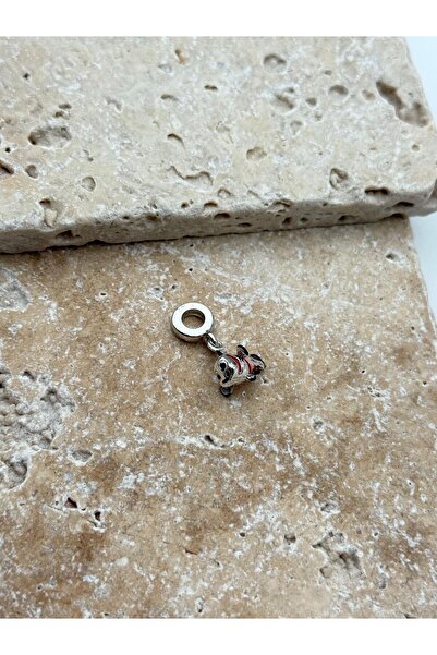 PNDR Charm // CHARM-832
