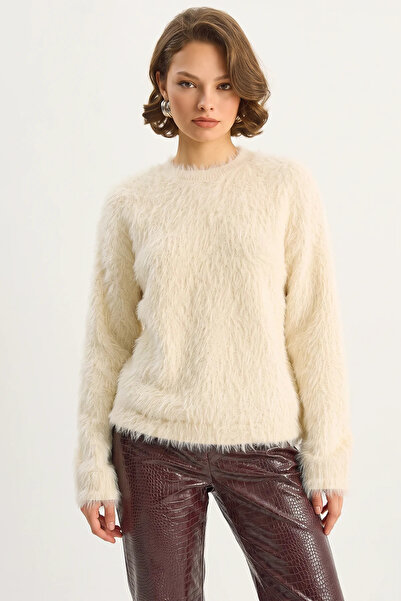 Efnaz style Women's Soft Textured Bearded Knitwear Cream Sweater