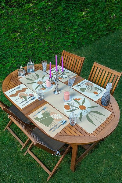 Realhomes Σετ American Service & Runner 4+1 με αφηρημένα πολύχρωμα σχέδια Onedraw
