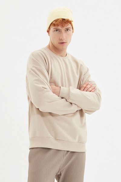 Trendyol Collection Béžová oversize mikina s výstřihem a potištěným textem – TMNAW22SW0804