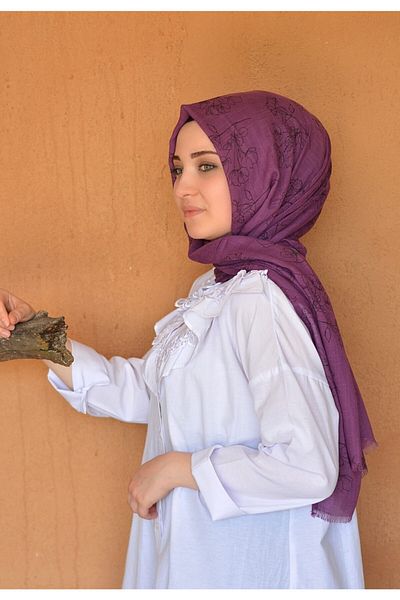 Veille Floral Patterned Purple Shawl