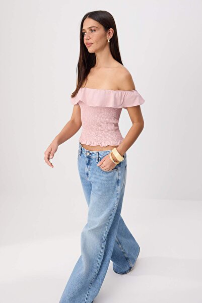 Συλλογή Trendyol Ροζ εφαρμοστή μπλούζα χωρίς μανίκια και στράπλες, με διακοσμ...