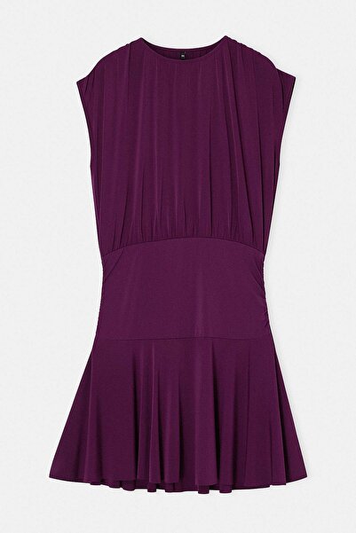 Trendyol Curve Rochie mini tricotată cu talie încrețită, mărime mare, TBBSS26...
