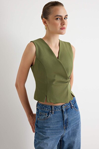 Trendyol Collection Green Fitted Double-Breasted Vest Twoaw27Ye00020