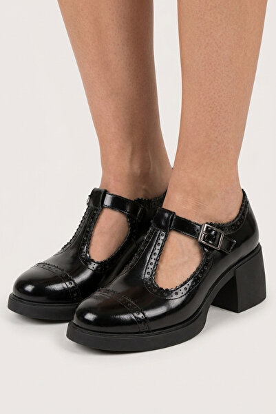 GRADA Μαύρα λουστρίνια γνήσια δερμάτινα γυναικεία παπούτσια με τακούνι και λο...