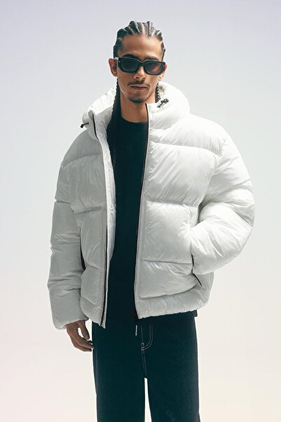 Bershka Kapüşonlu şişme mont
