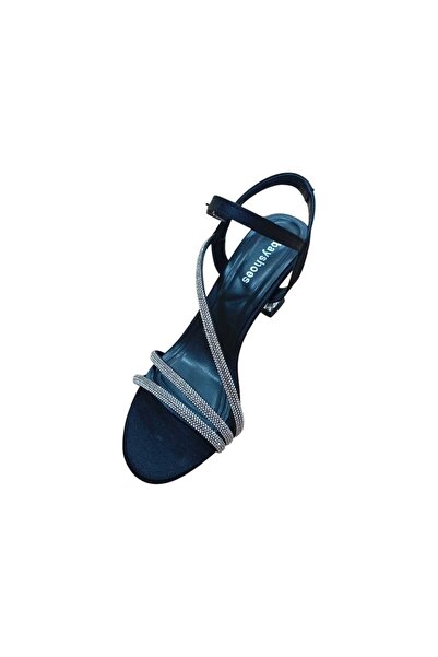 Acarbey Zenne with Heels