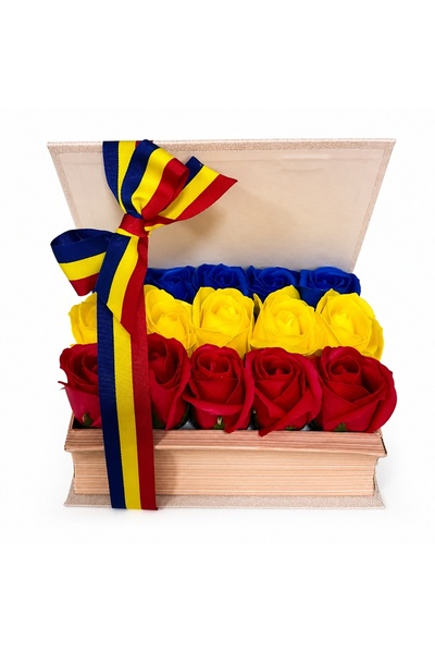 velve Aranjament floral Tricolor, in cutie cu aspect de carte, cu 15 trandafi...