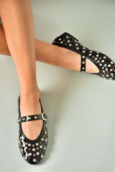 Fox Shoes U820085209 Siyah Taşlı Kadın Babet