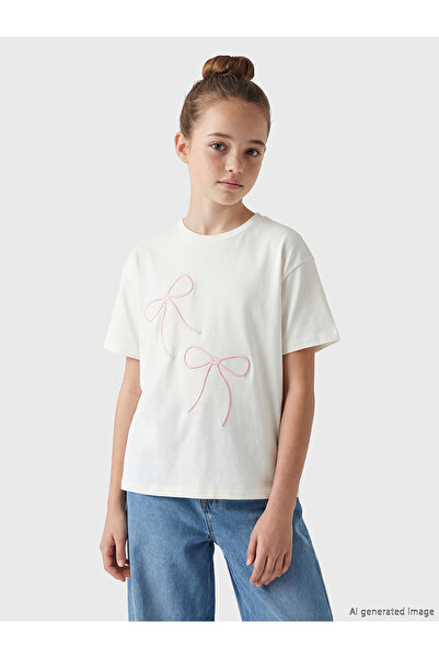 LC Waikiki Peak New Season Crew Neck Bow Embroidered Girls' T-Shirt