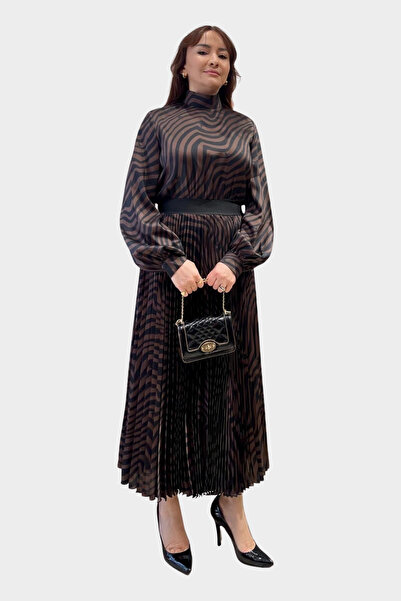 ARZU ÖZEL MODA ATÖLYESİ Zebra Desen Eteği Piliseli Tesettüre Uygun Uzun Elbise