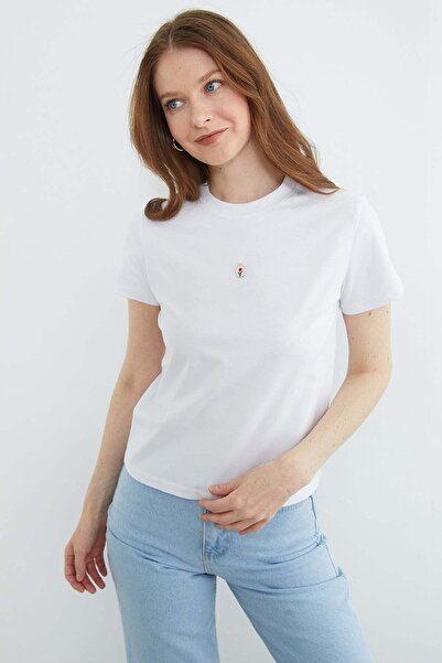 Fulla Moda cu accesoriu metalic guler rotund Tricou
