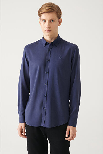 Avva Men's Navy Blue Buttoned Collar Linen Blend Slim Fit Shirt B002001