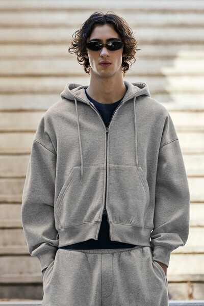 Bershka Fermuarlı kapüşonlu sweatshirt