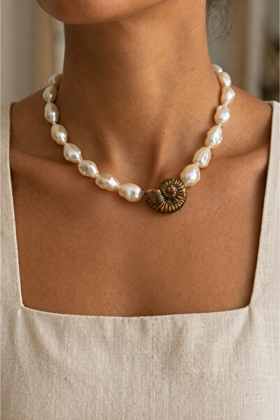 Owentis Baroque Pearl Mussel Shell Detailed Alaçatı Necklace