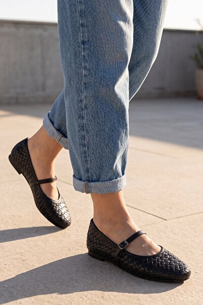 Modezya Irelia Black Matte Belt Detail Patterned Oval Toe Women's Ballerinas
