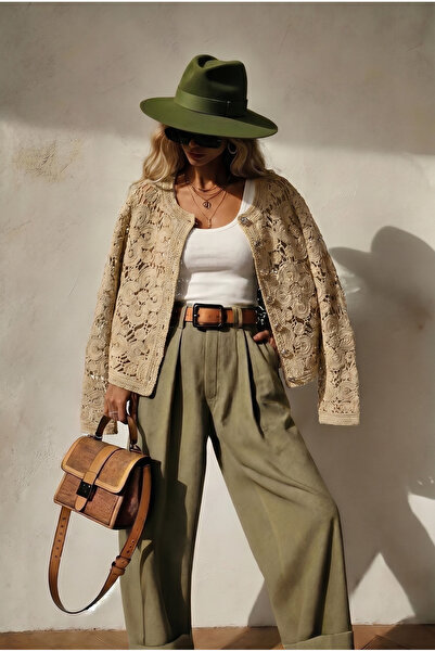 FEMELLE Ζακέτα από βιζόν με βελονάκι και χρυσά κουμπιά