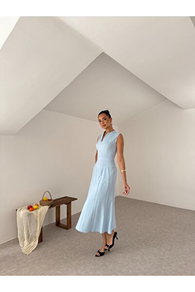 Nesil Φόρεμα με λαιμόκοψη V