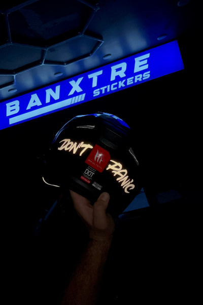 Banxtre Motosiklet ve Kask için Reflektörlü Dont Panic Sticker Etiket (1 Adet)