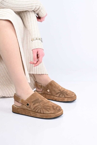 Bestello Γυναικεία σανδάλια Sabo από γνήσιο δέρμα με εκτύπωση λέιζερ με πολυσ...