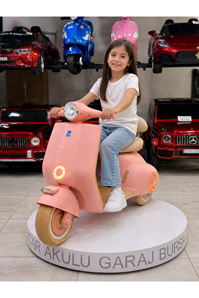 TOYCAR GARAGE VESPA BÜYÜK BOY AKÜLÜ MOTOR 3-9 YAŞ