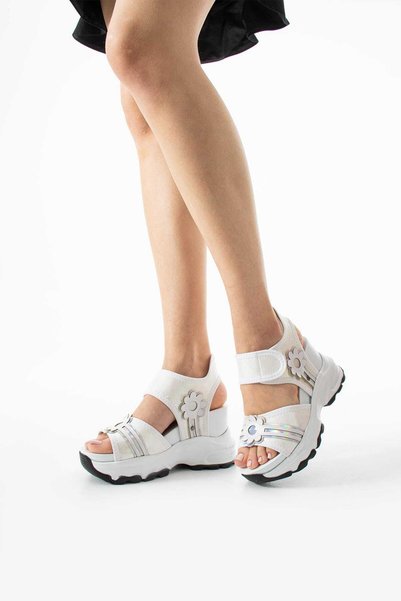 Roshin Shoes Sandale cu toc pană din noua colecție
