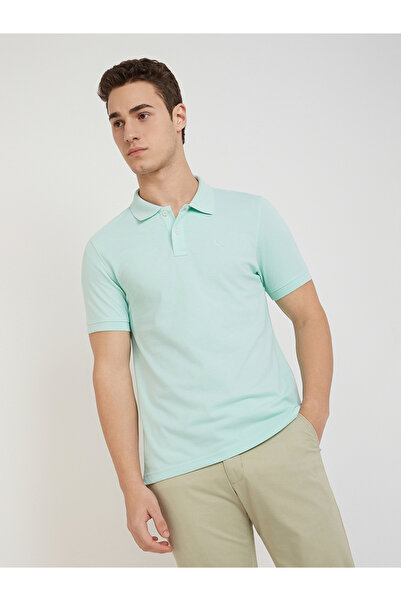 Parx Men Green Regular Fit Solid Polo T-Shirt