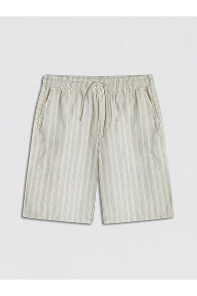 LC Waikiki Nevavm Comfortable Fit Striped Men's Shorts with Difference