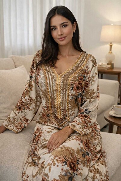 shahad fashion جلابية فاخرة بتصميم طويل وانسيابي