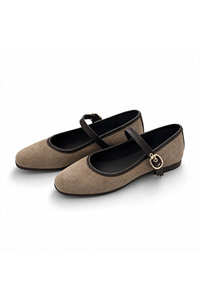 PATRON SHOES حذاء باليه نسائي من جلد الغزال مع إبزيم