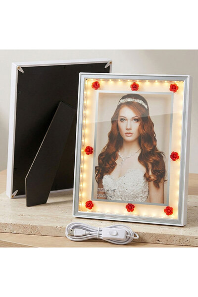 sanalbayim Dekoratif Işıklı Çiçekli Fotoğraf Çerçevesi 15x20