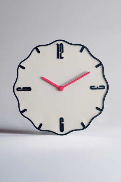 Decolera Ceas de perete modern cu design special Waveline – Mecanism silențio...