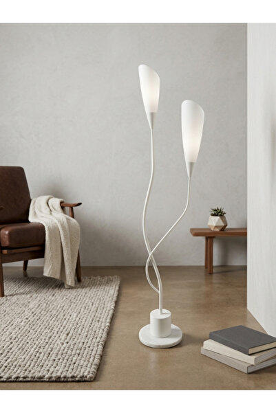 BEC13 Modern Floor Lamp with a Sleek Design