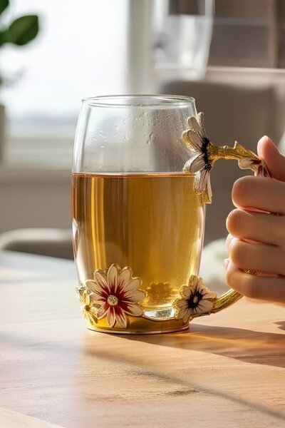 RUBİ PORSELEN Metal Handle Flower Patterned Glass Mug