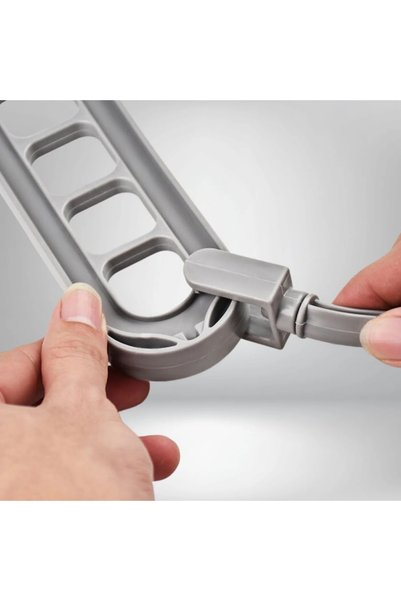 BAGCO 12-piece set of space-saving hangers with 9 holes