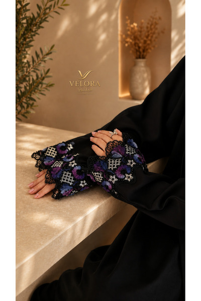 VELORA عباية ليلاف السوداء بتطريز بنفسجي فاخر