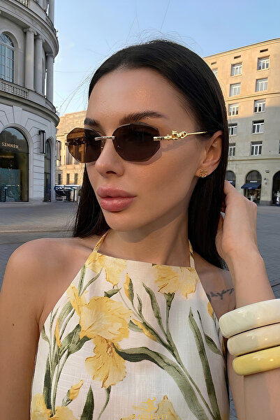 Eyesofia نظارات شمسية نسائية ذات إطار ذهبي هندسي مرصع بالجواهر وخفيفة الوزن ل...