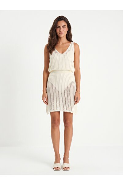 ONLOOX Ecru Cotton Viscose Blend V-Neck Waist-Slit Knitted Beach Dress with D...