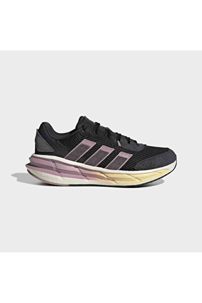 adidas حذاء رياضي نسائي من Astrastar KI9629