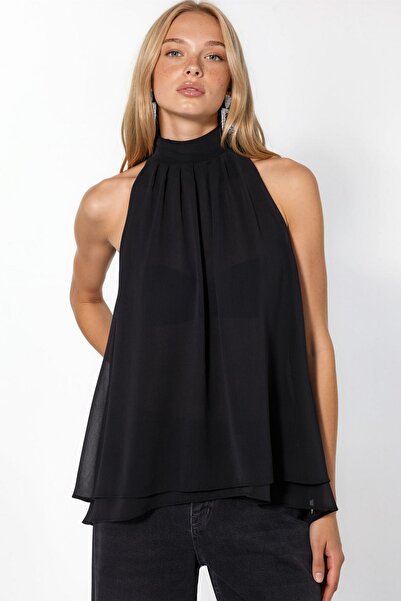 Hiccup Sleeveless blouse with halter neckline
