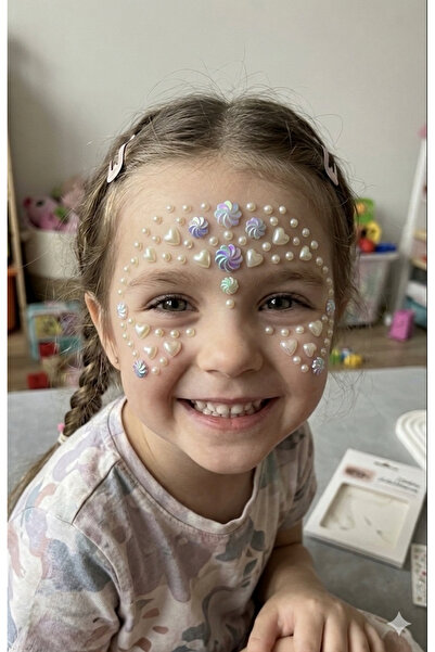 Toka Kutum Kids Store Beyaz Renk Kalp ve İncili Yüz ve Saç Taşı