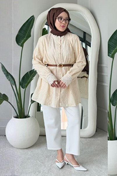 Tesettür Diyarı Nia Brode Lace Fabric Stand Collar Lined Hijab Shirt - Cream