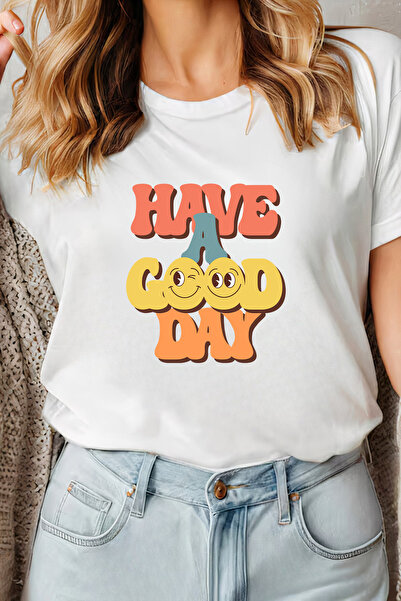 Sarah's Boutique Women's T-shirt – 100% cotton – Good Day