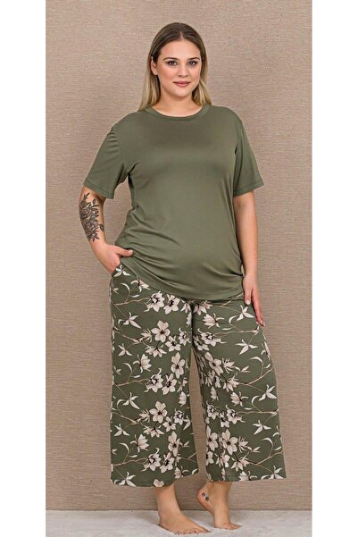 Lady Lingerie Short Sleeve Capri Floral Plus Size Women's Pajama Set